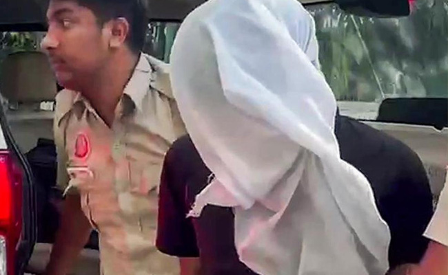 Delhi court sends man accused of killing IRS officer's daughter to 7-day judicial custody